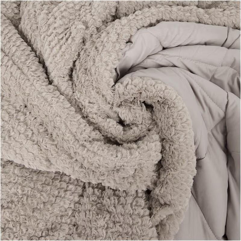 Dekbed All in one - Teddy fur - taupe 200x200cm met 2 kussensslopen