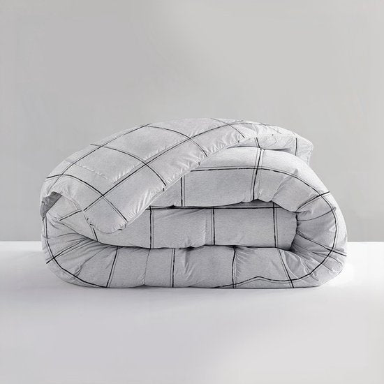 Dekbed en Overtrek in een  -  240 x 220cm - 2 x kussenslopen 60x70 - Wit